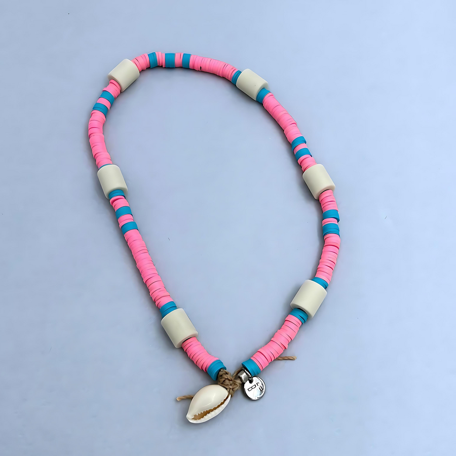 The cool surfer's look anti-tick dog necklace in a bubblegum pink colour. 